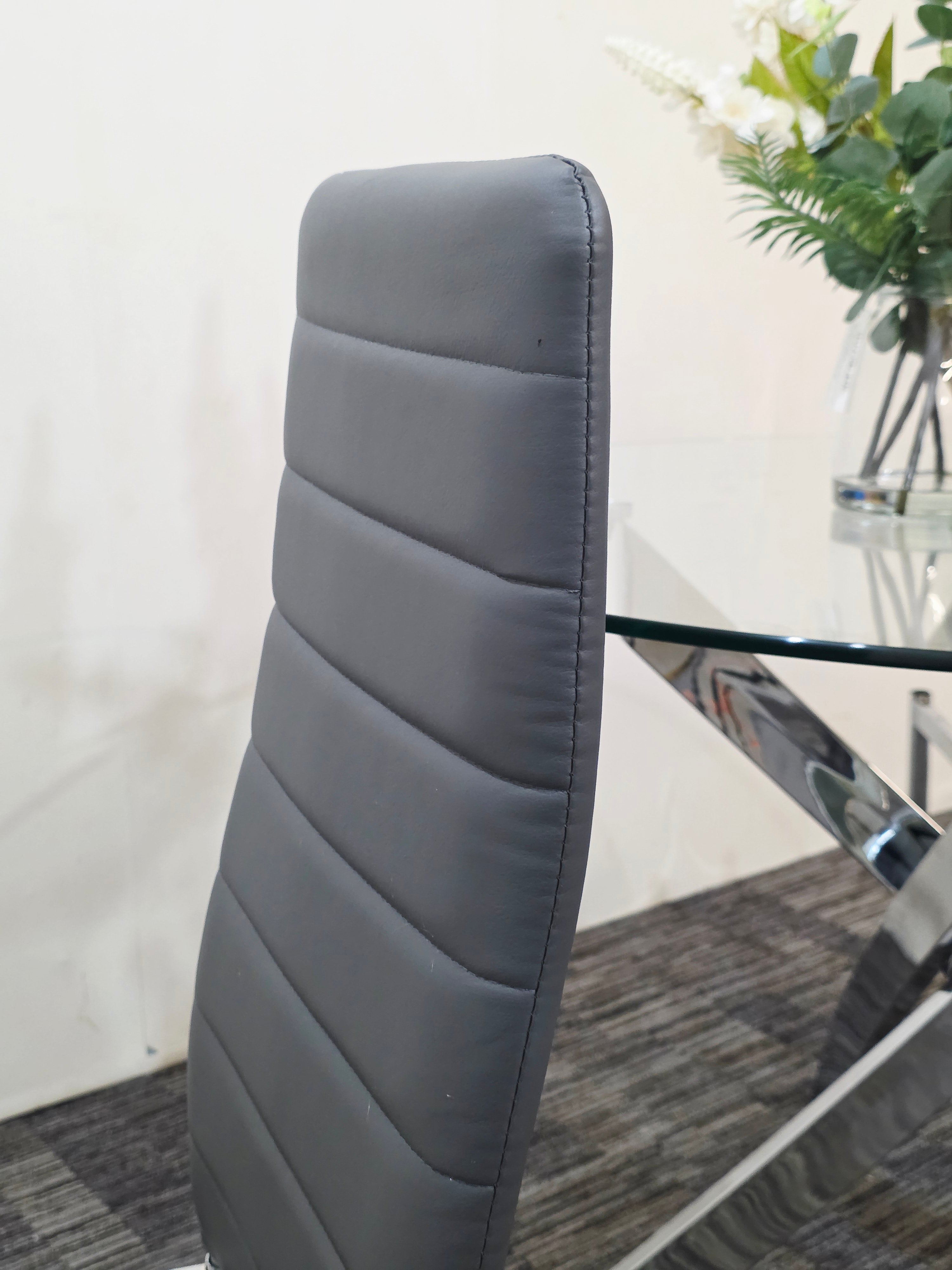 UNICORN FURNITURE 100cm Round Glass Dining Table Set with 4 Faux Leather Chairs – Modern Chrome Nest Design, Tempered Glass Top, for Restaurant Furniture Set - Kitchen & Dining Room (Grey Chairs)